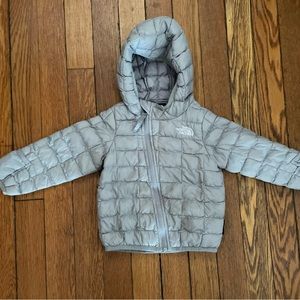 North face infant thermoball jacket. Size 12-18 months